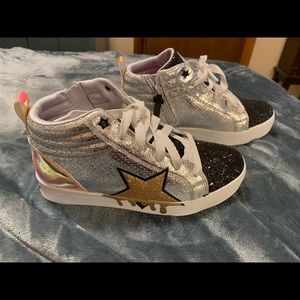 Girls Skechers sneakers